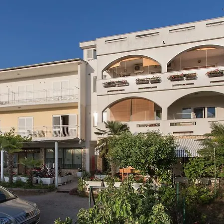 Apartments Boskoviceva Punat Exterior photo